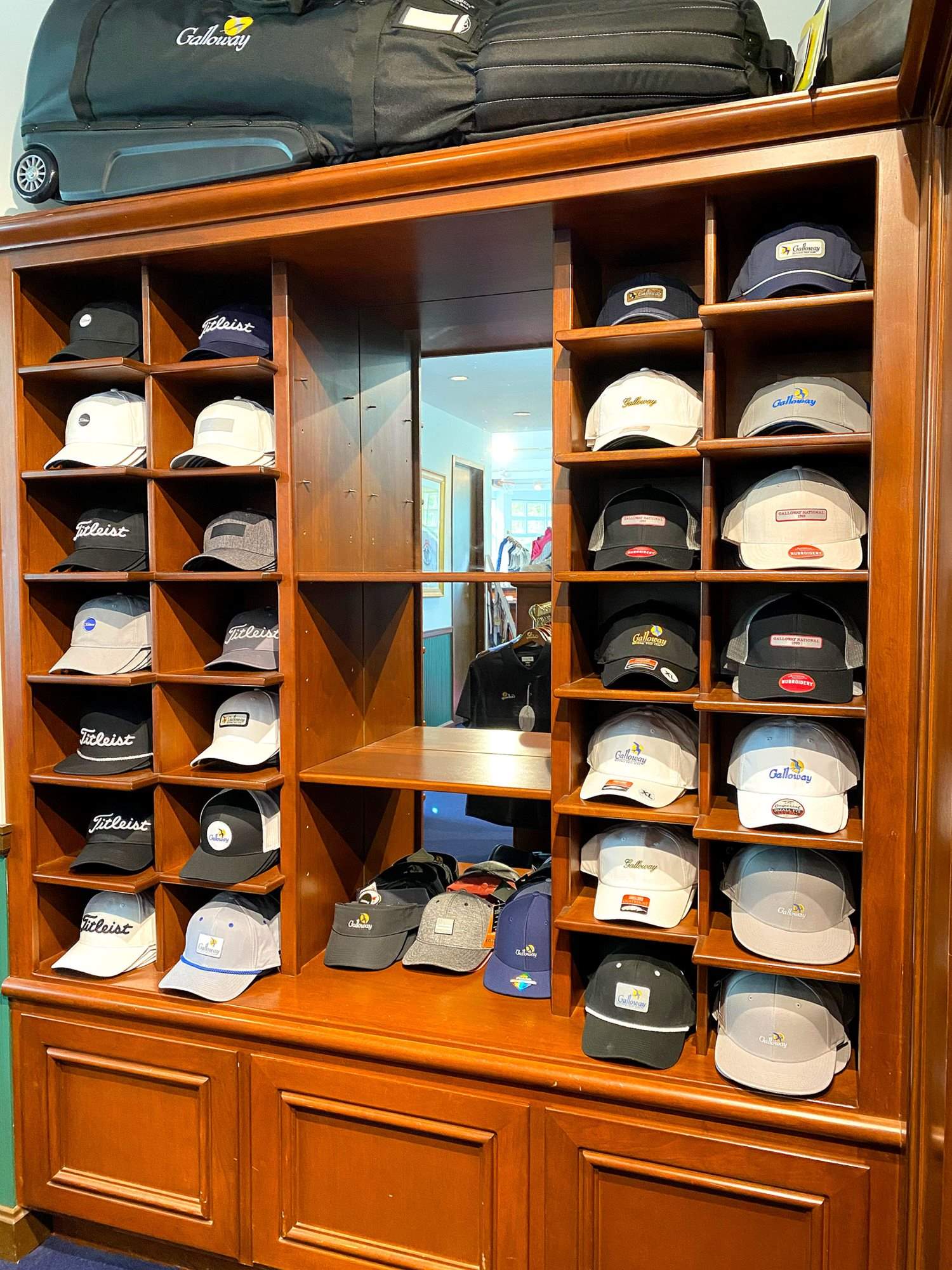 Washington National Golf Club Golf Apparel Store